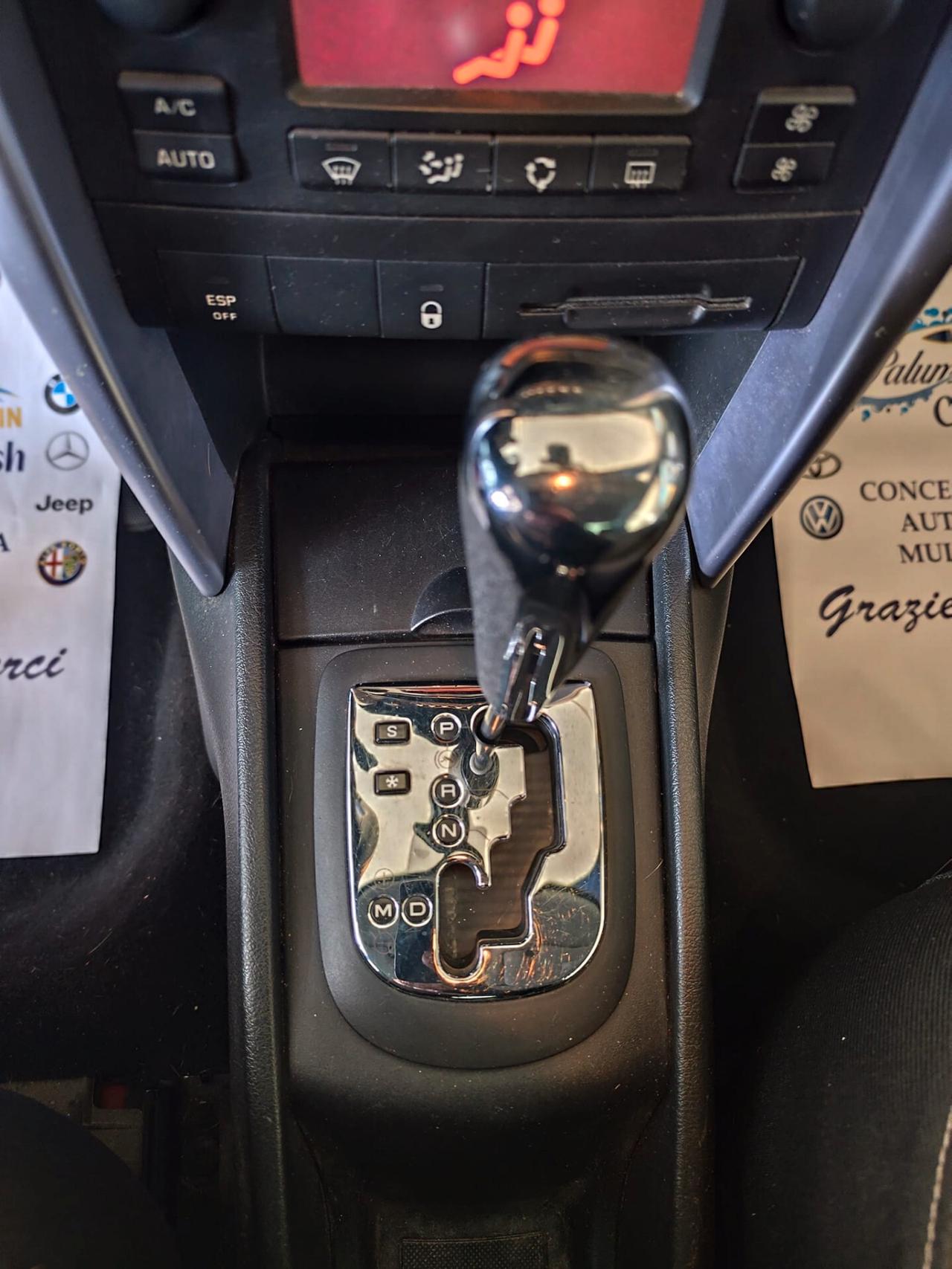 Peugeot 207 1.6 VTi 120CV CC aut. Féline