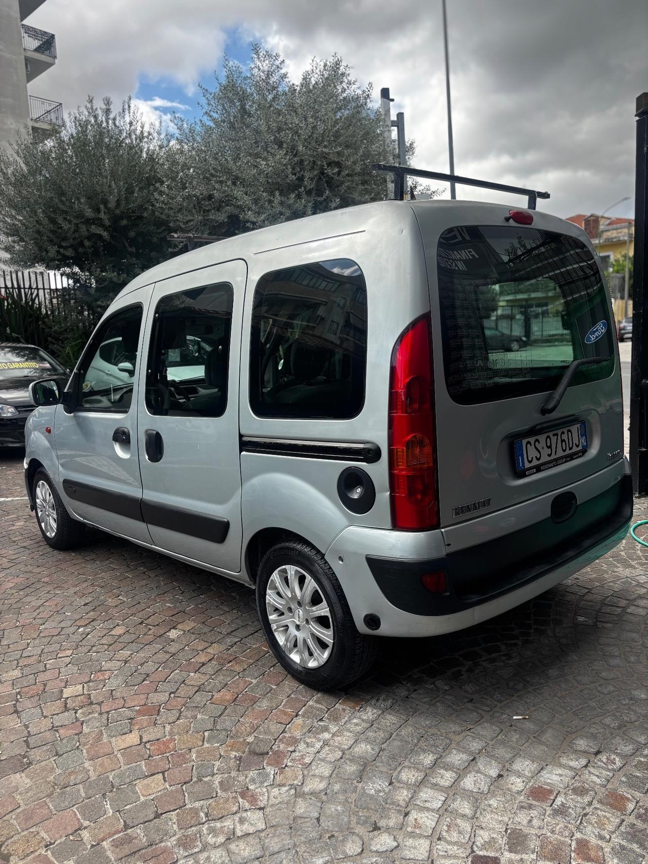 Renault Kangoo 1.2 16V 4p. Authentique GPL