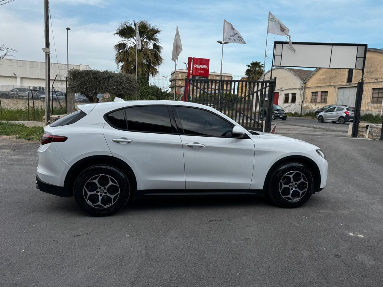 Alfa Romeo Stelvio 2.2 Turbodiesel 160 CV AT8 RWD Super