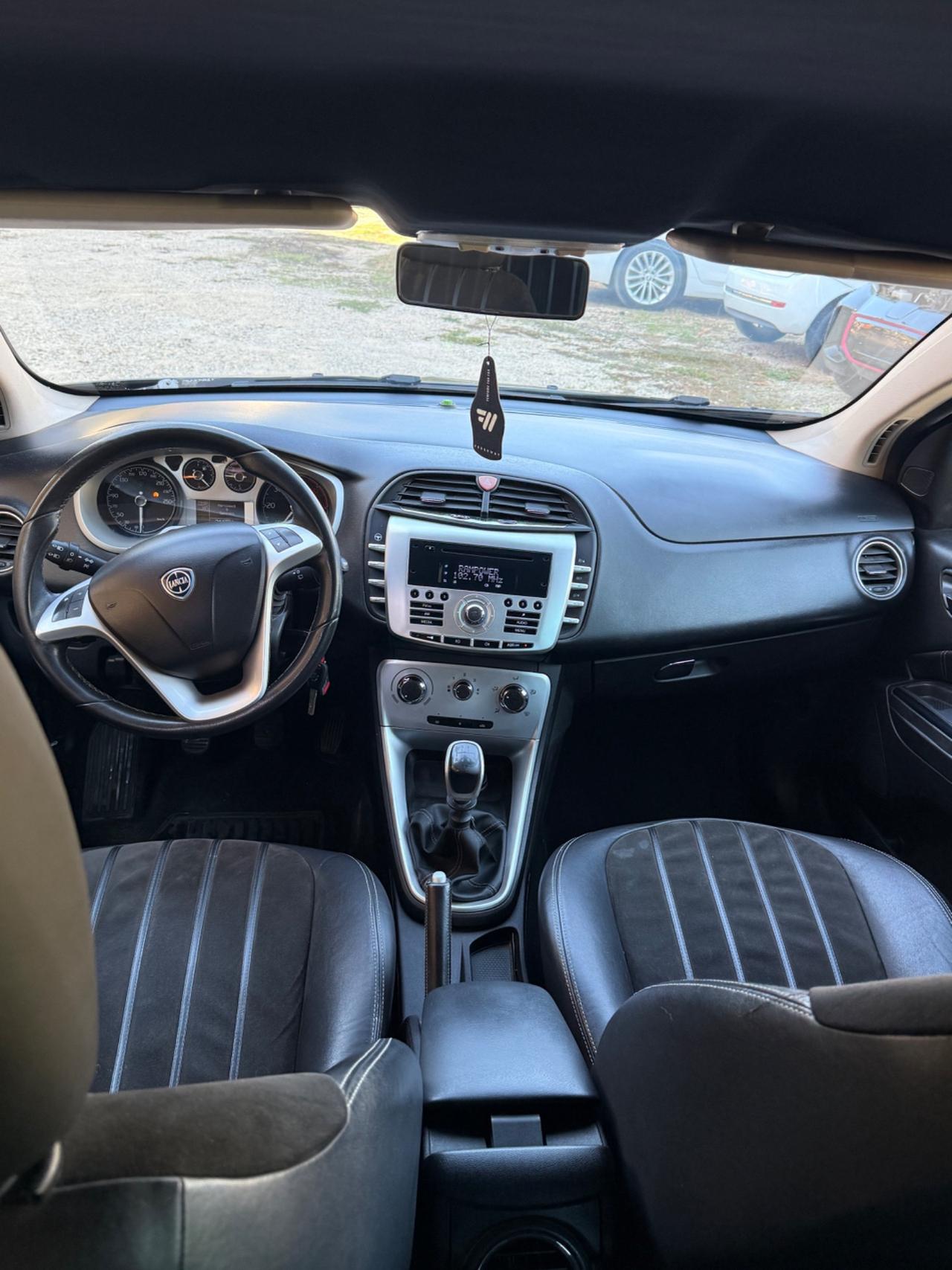 Lancia Delta 1.6 MJT DPF Gold