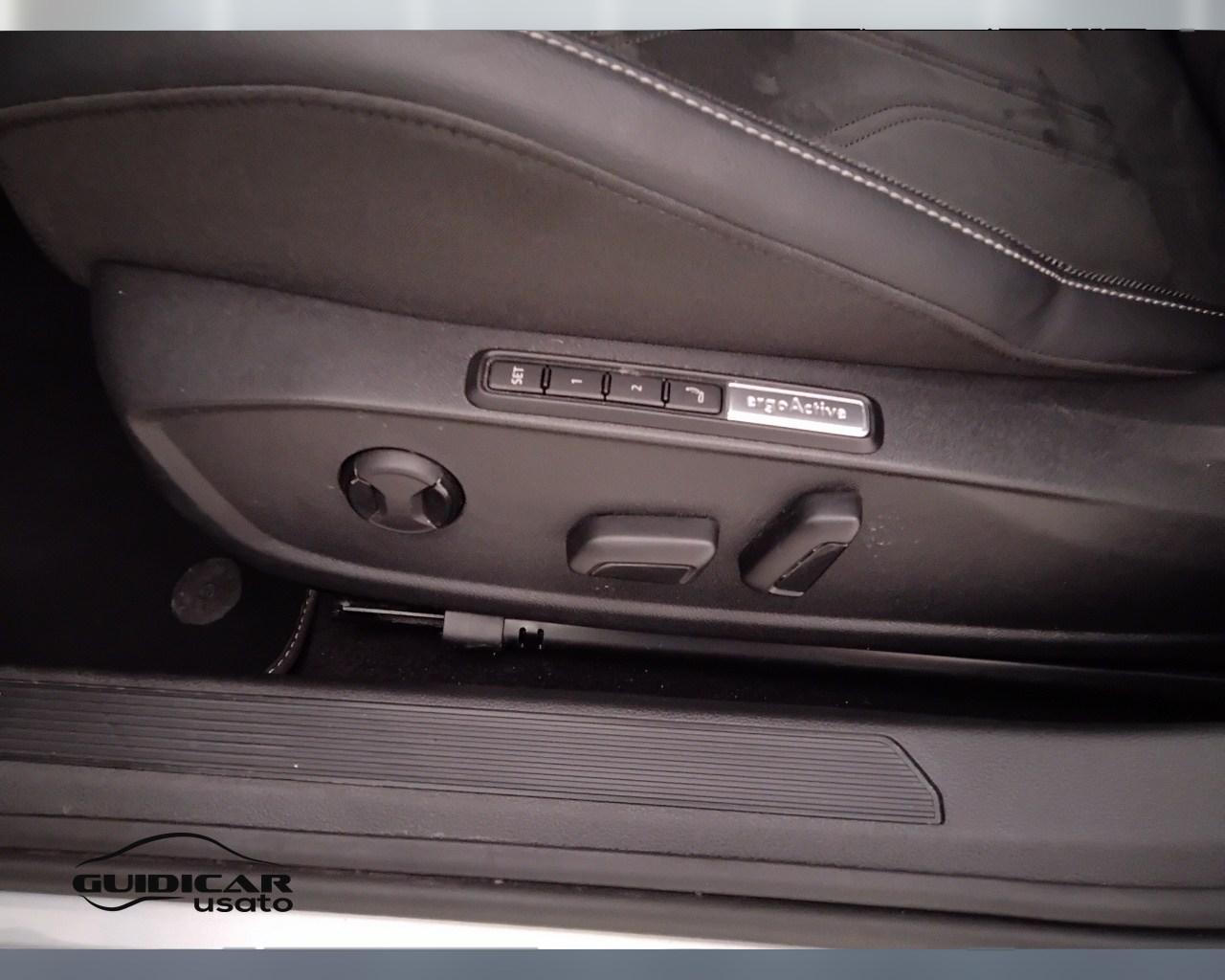 VOLKSWAGEN Golf VIII 2024 - Golf 2.0 tdi Style 150cv dsg