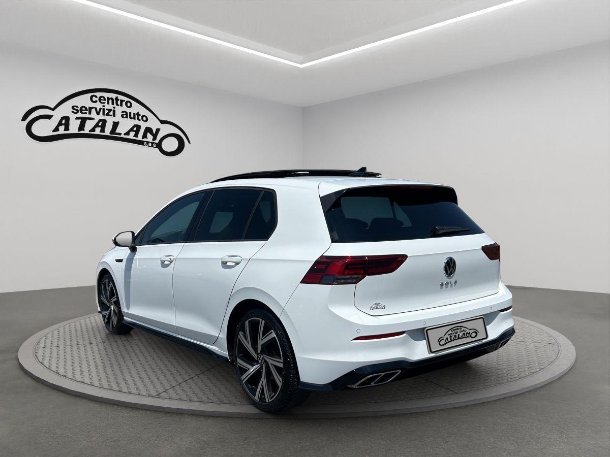 VOLKSWAGEN - Golf - Golf VIII 2.0 tdi R-Line 150cv dsg TETTO TELECAMERA