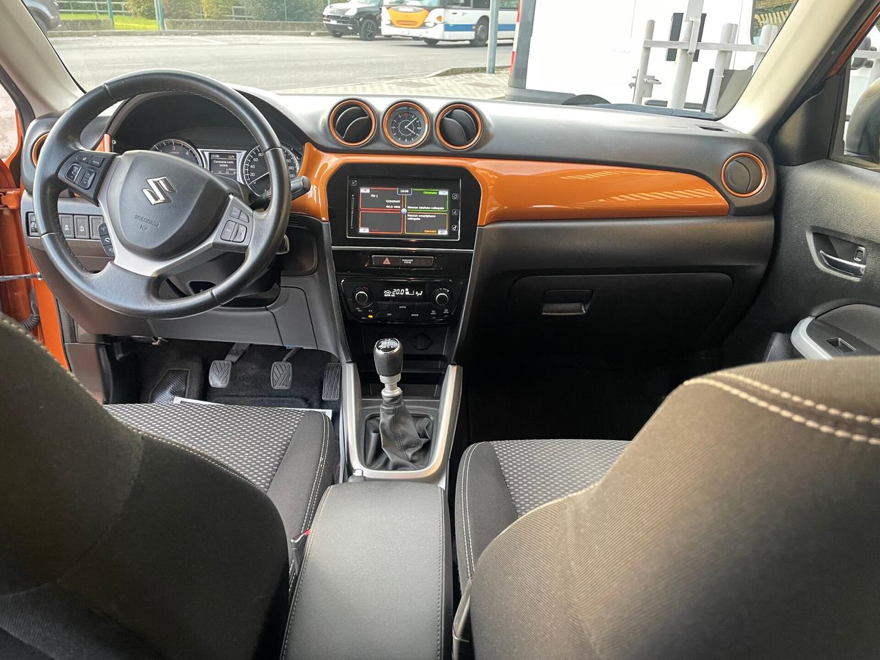 Suzuki Vitara 1.6 DDiS V-Top BI COLOR