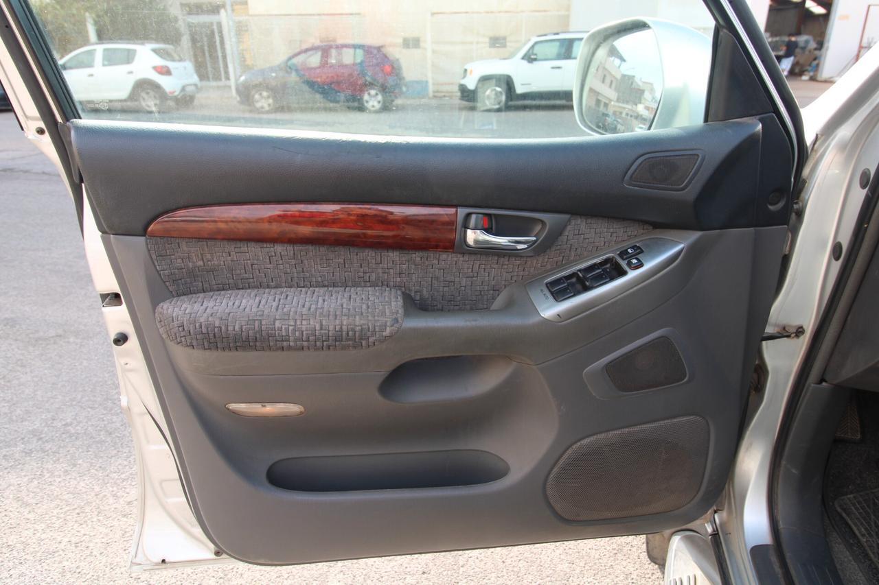 Toyota Land Cruiser 3.0 D-4D 16V cat 5 porte Sol