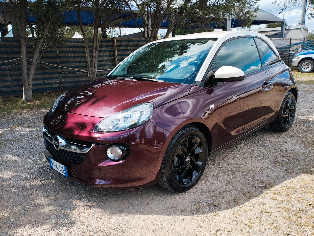 Opel Adam Rocks 1.2 70 CV