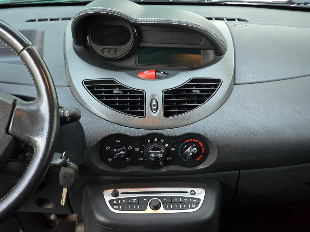 Renault Twingo 1.2 16V TCE Dynamique