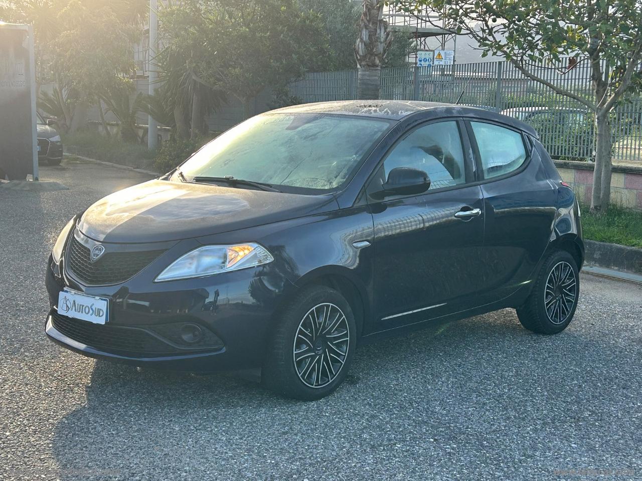 LANCIA Ypsilon 1.2 69 CV 5p. S&S Gold