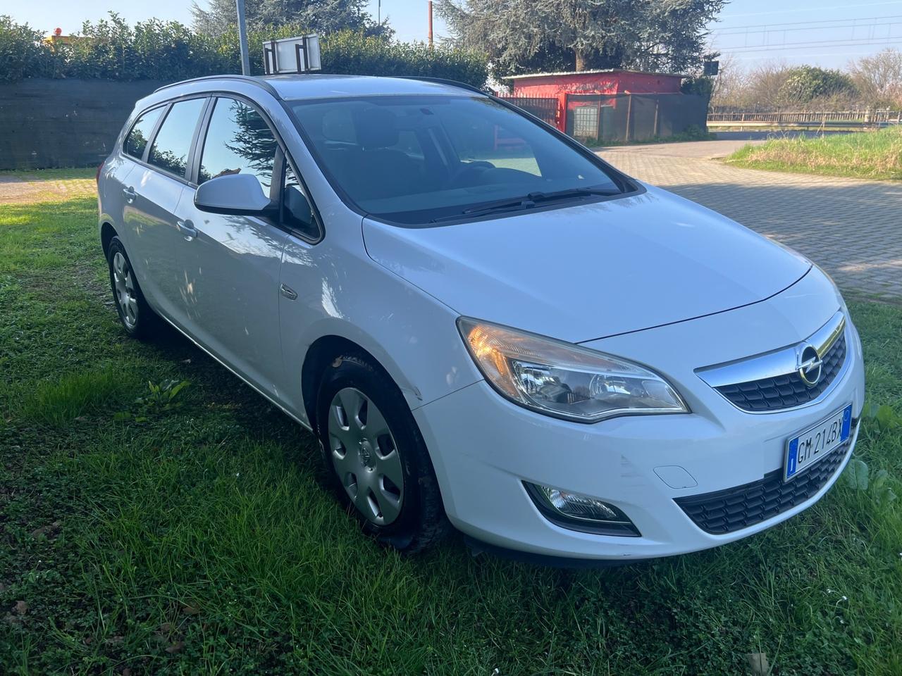 Opel Astra 1.7 CDTI 110CV Sports Tourer Cosmo