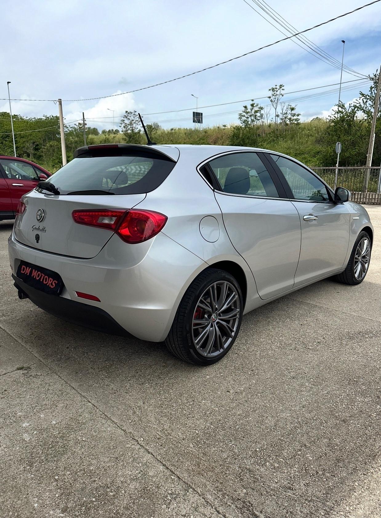 Alfa Romeo Giulietta 1.6 JTDm-2 105 CV Exclusive