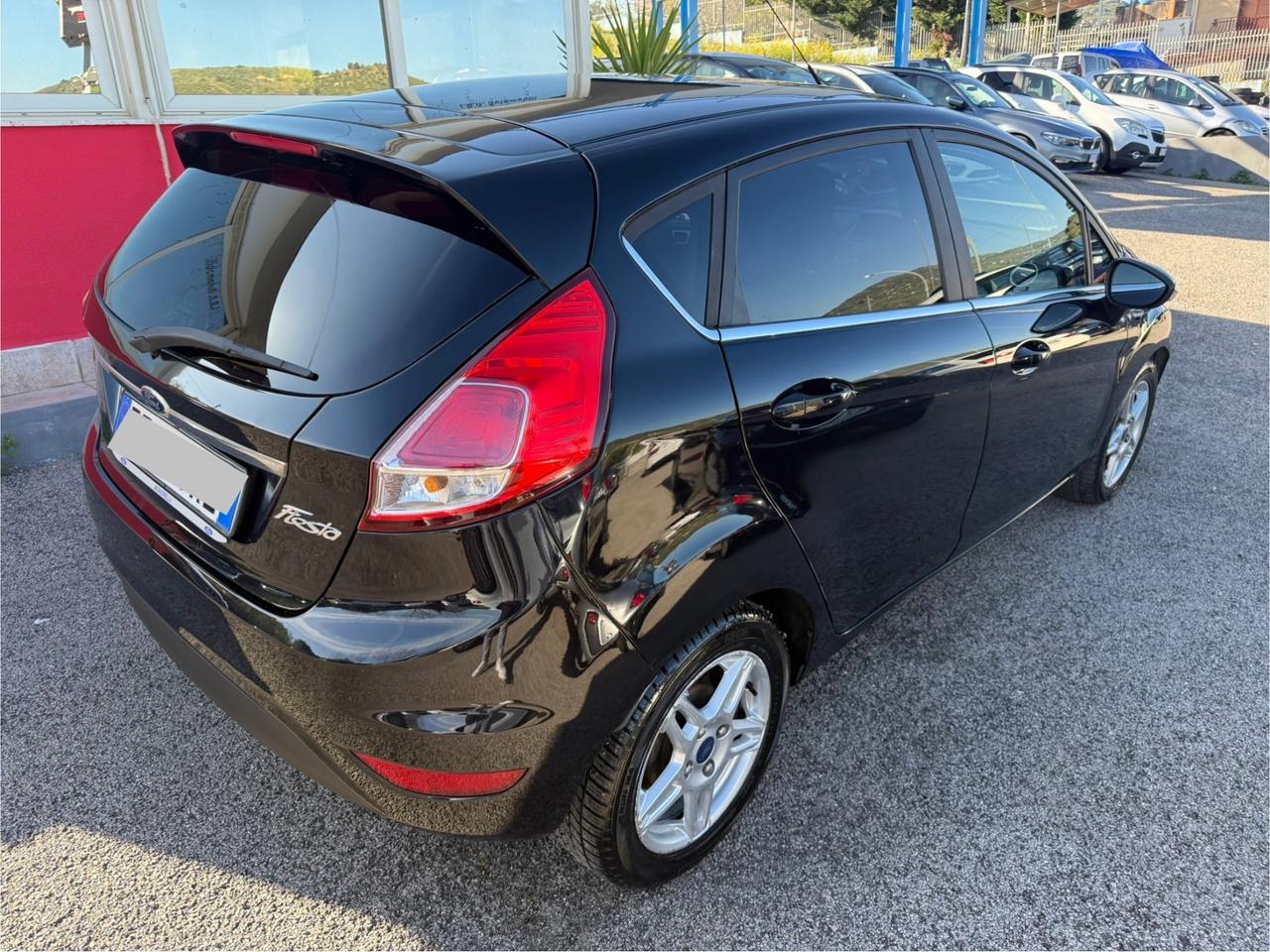 Ford Fiesta 1.5 TDCi 75CV 5 porte Titanium