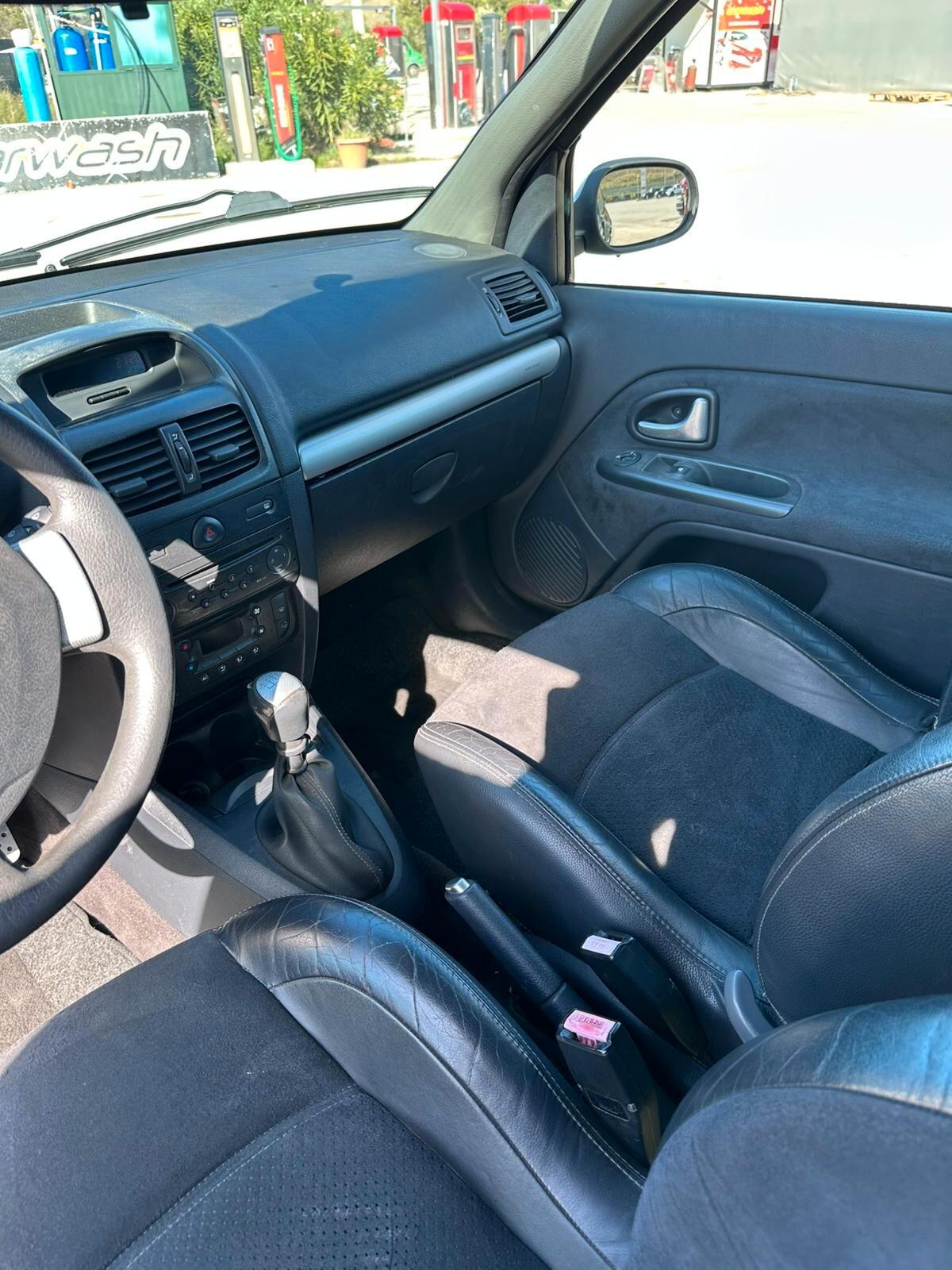 Renault Clio 2.0 16V Sport