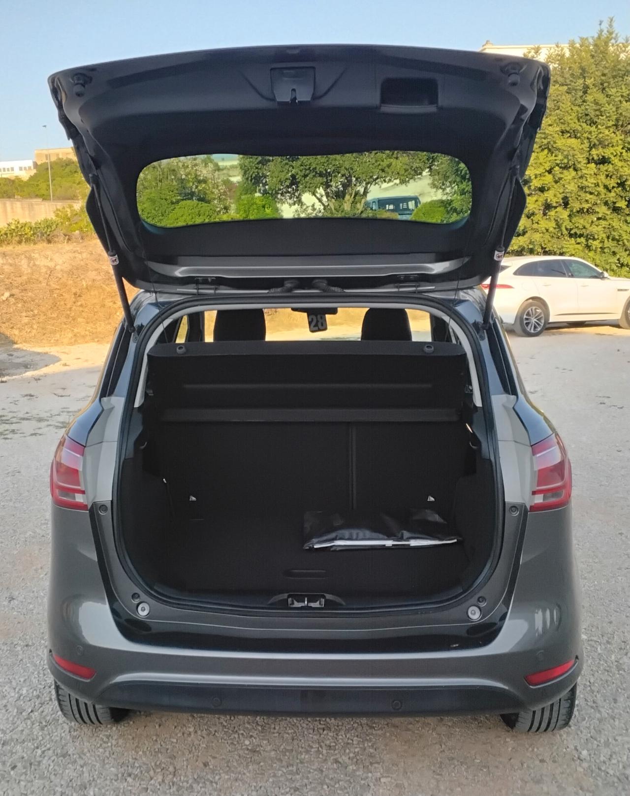 Ford B-Max 1.5 TDCi 75 CV Business Titanium