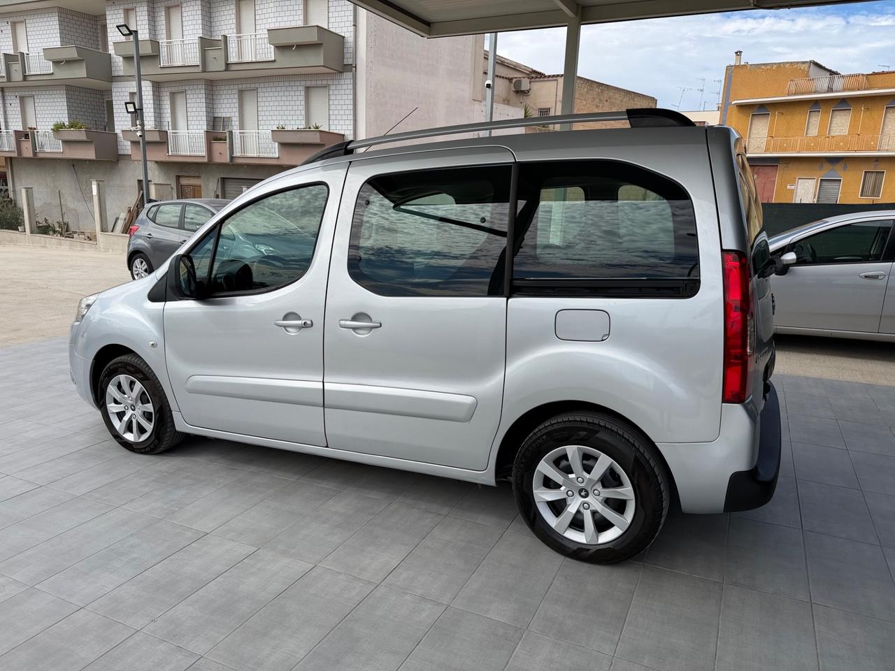 Peugeot Partner Tepee 1.6 HDi 92CV Outdoor