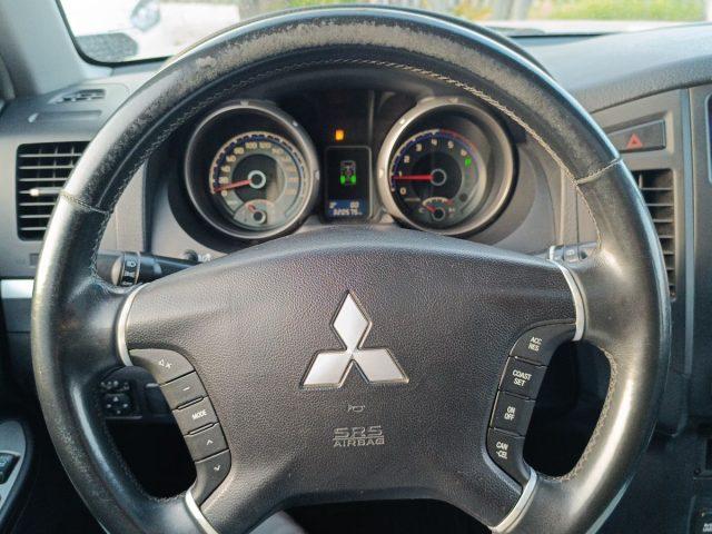 MITSUBISHI Pajero 3.2 DI-D 16V aut. 5p. Instyle DPF