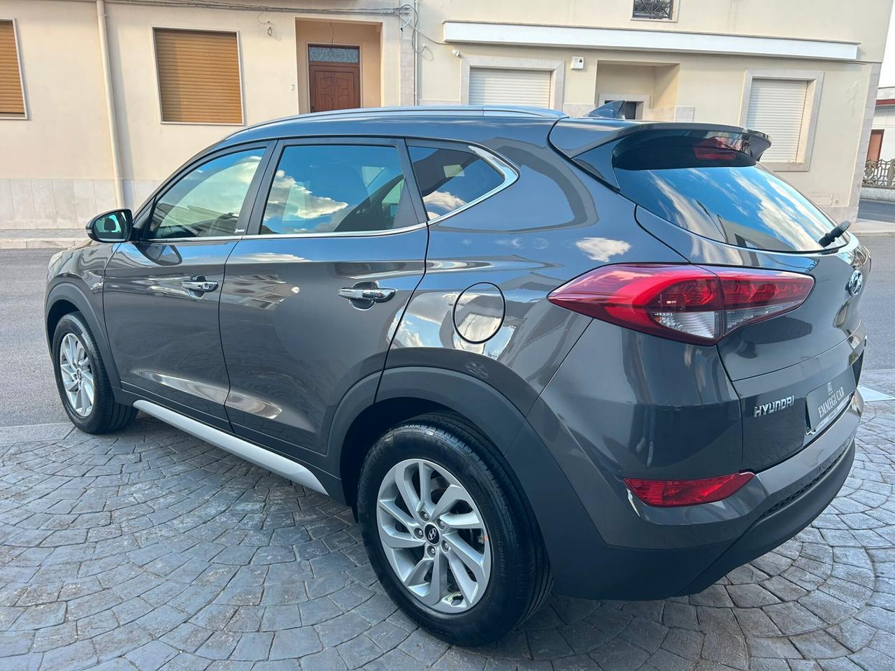 Hyundai Tucson 1.7 CRDi XPOSSIBLE NAVI/RET-12/2017
