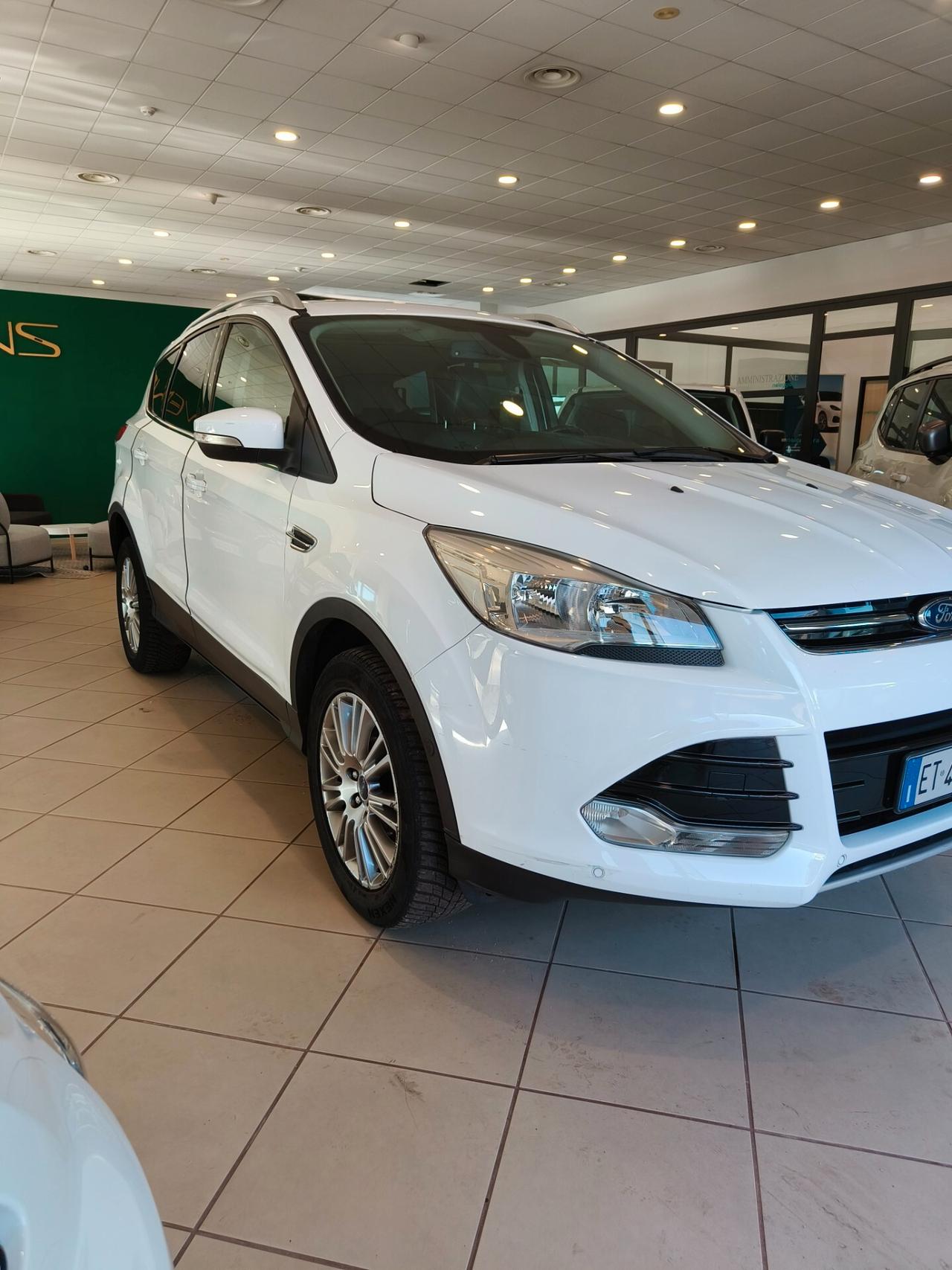 Ford Kuga 2.0 TDCI 140 CV 2WD Titanium -Tetto Apribile-