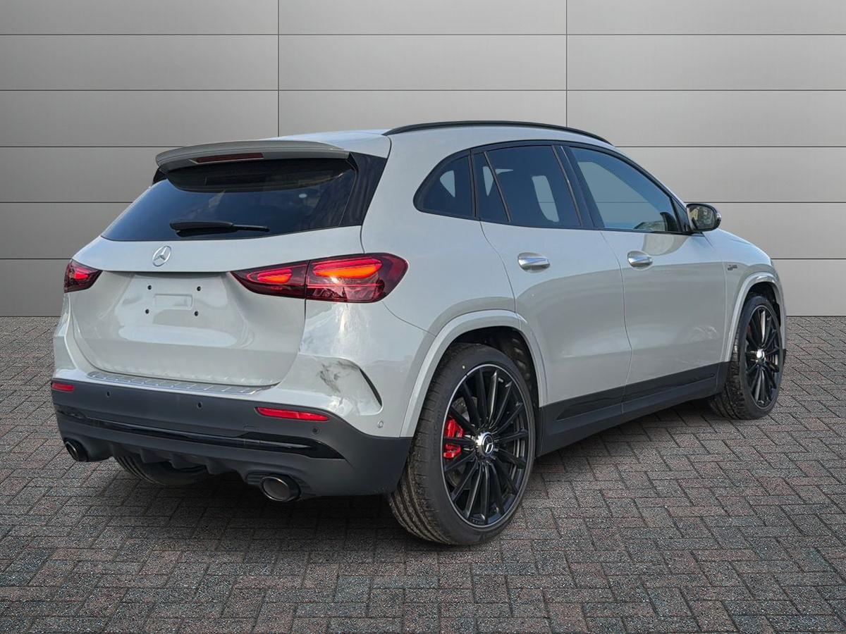 Mercedes-Benz Mercedes-AMG GLA 35 4MATIC