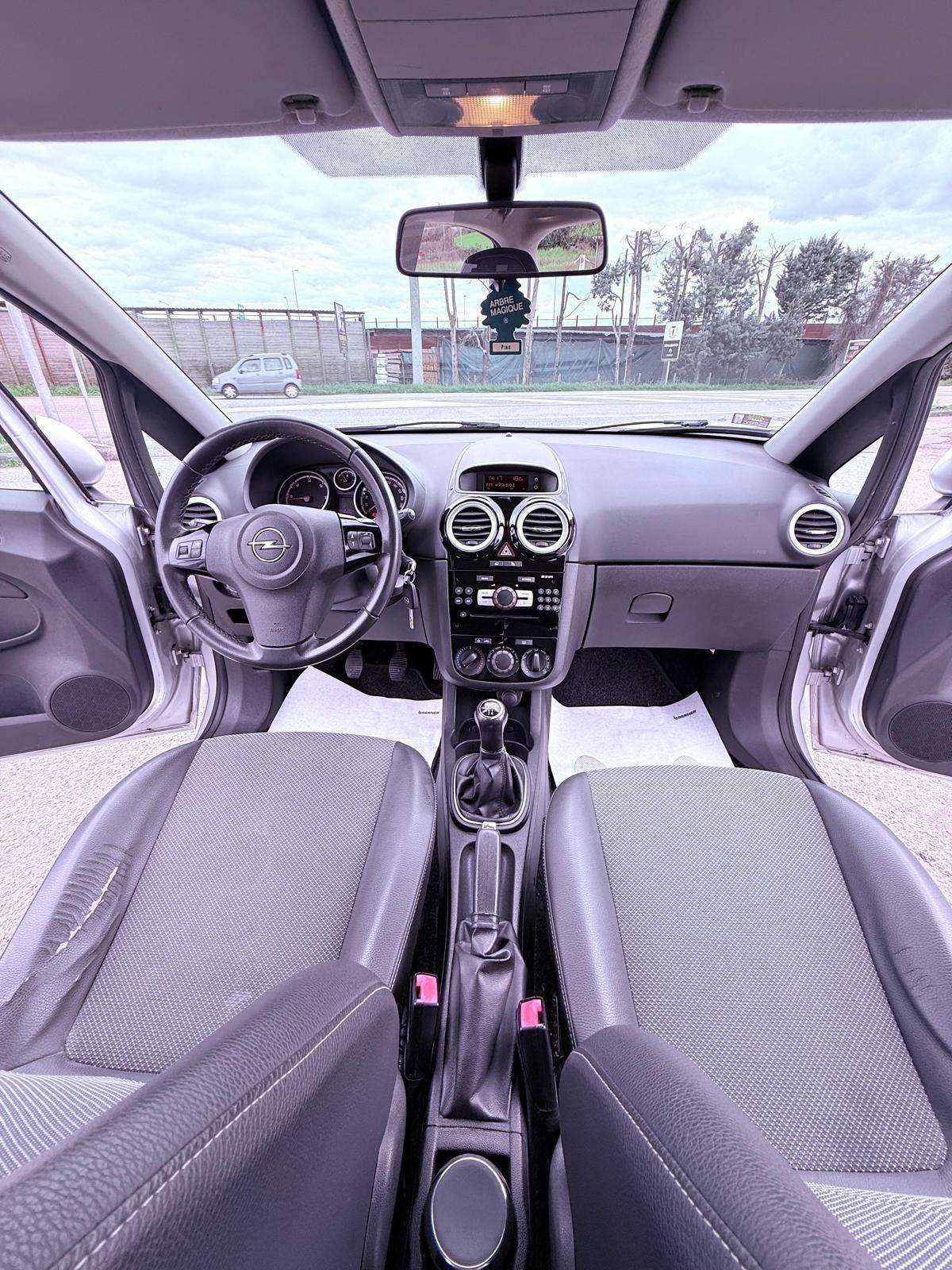 Opel Corsa 1.3 CDTI 75CV Ok neopatentati