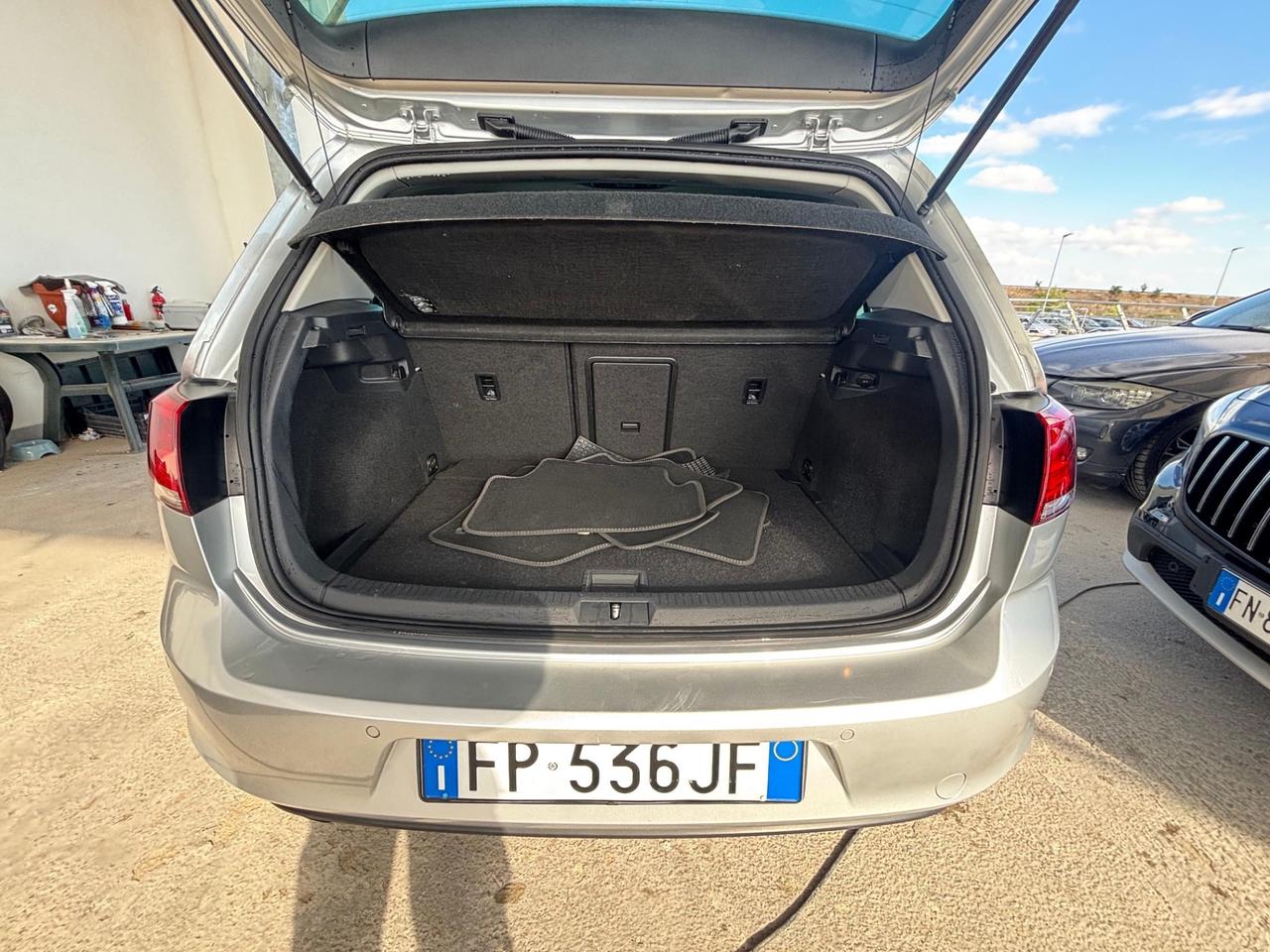 Volkswagen Golf 1.6 TDI 110 CV 5p. Executive BlueMotion Technology