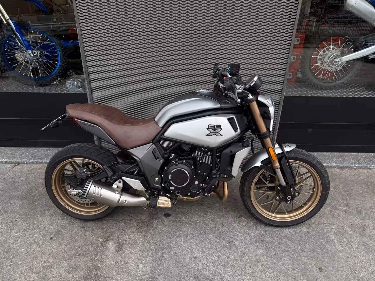 Cf Moto 700CL-X