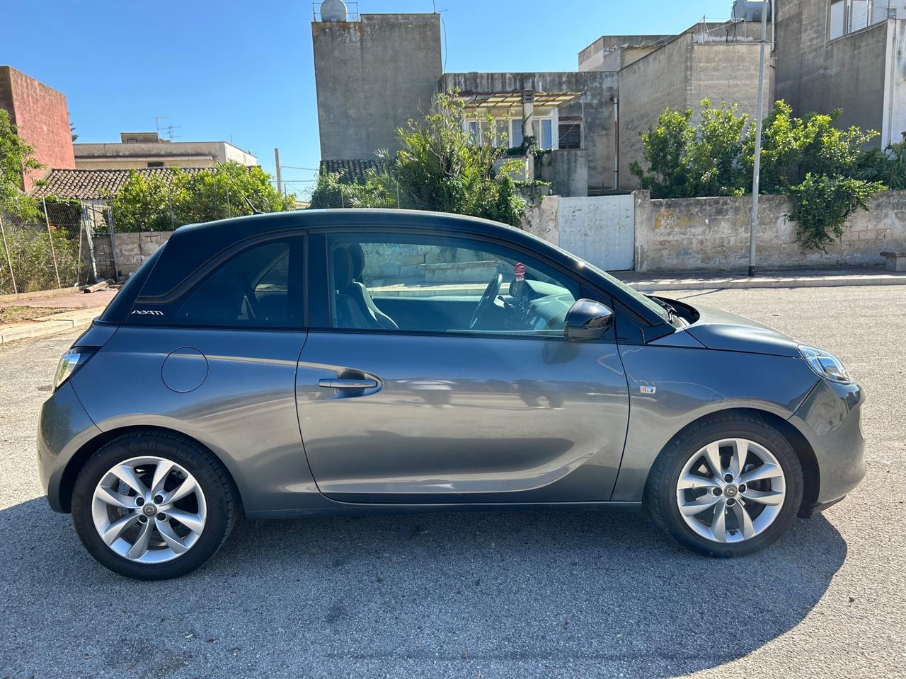 Opel Adam Rocks 1.2 70 CV