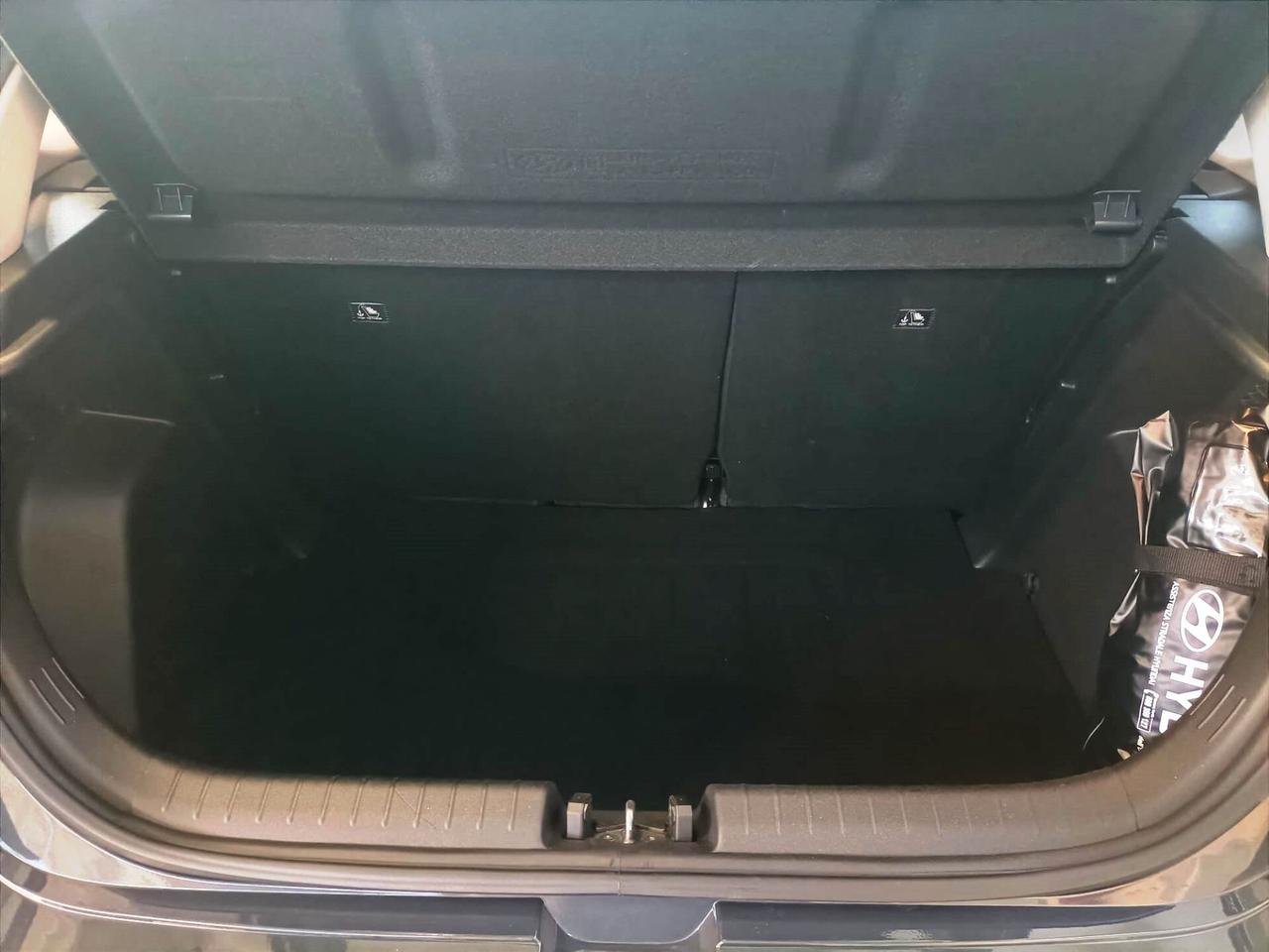 Hyundai i20 1.2 MPI MT Connectline