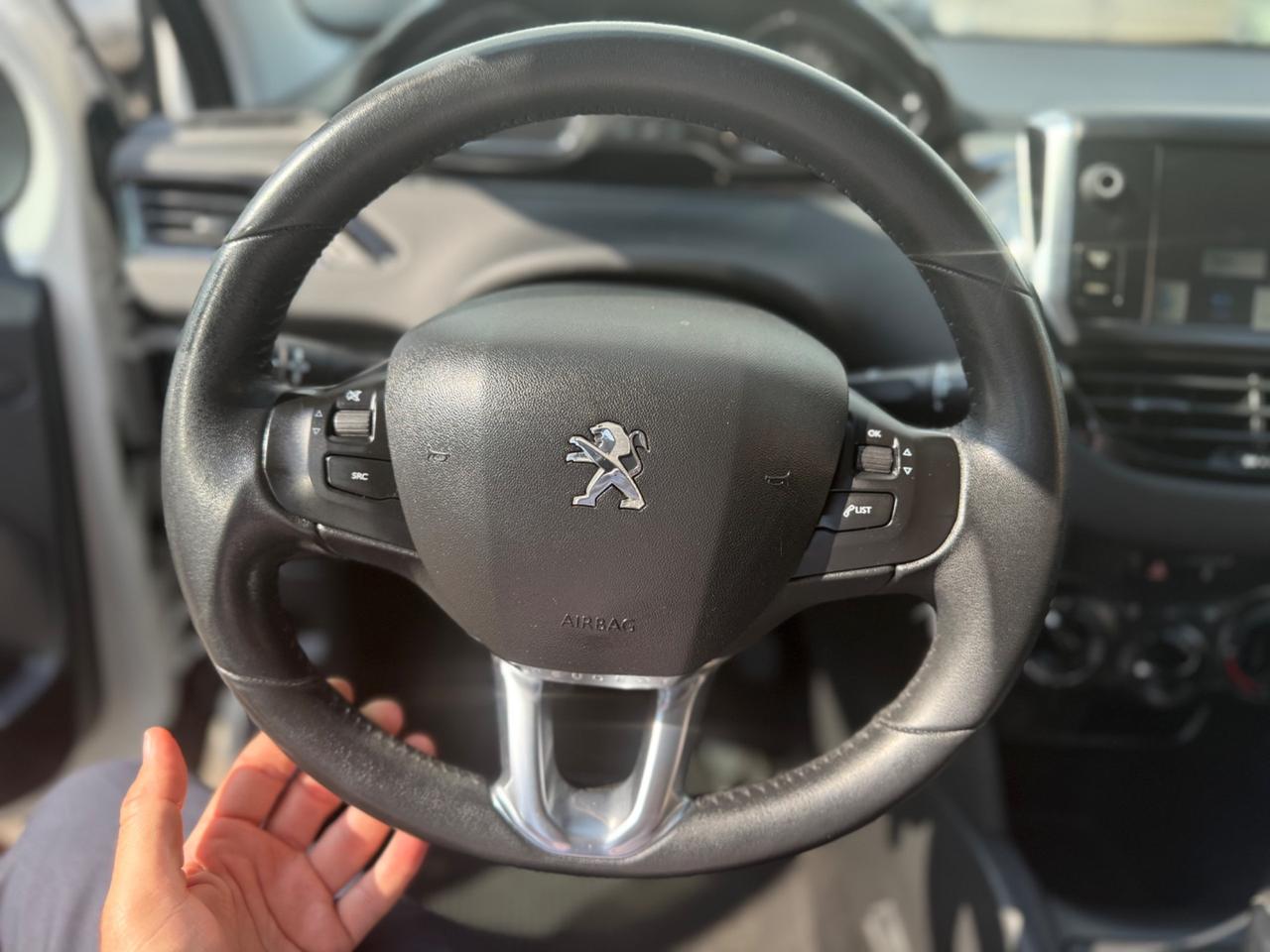 Peugeot 208 1.6 e-HDi 92 CV Stop&Start 5 porte Allure