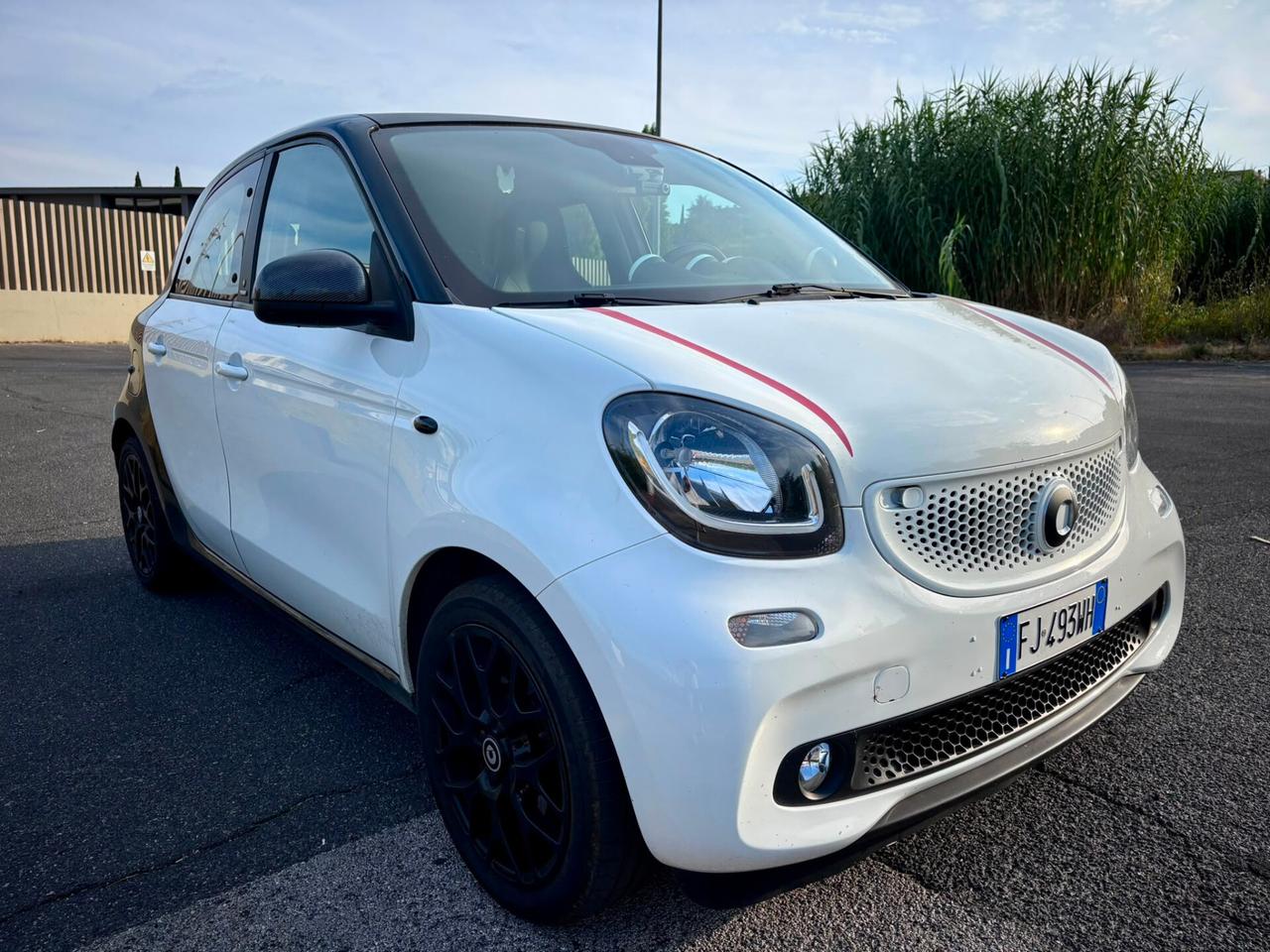 SMART FORFOUR PRIME 2017 | 80.000 KM | TETTO APRIBILE | TOUCHSCREEN | CERCHI NERI | PERFETTA