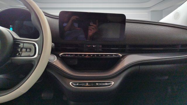 FIAT 500e Berlina 42 kWh La Prima