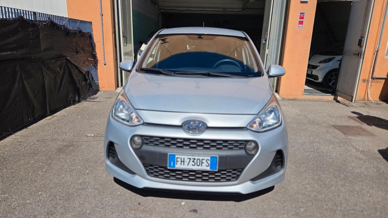 Hyundai i10 1.0 LPGI Econext Login unico proprietario