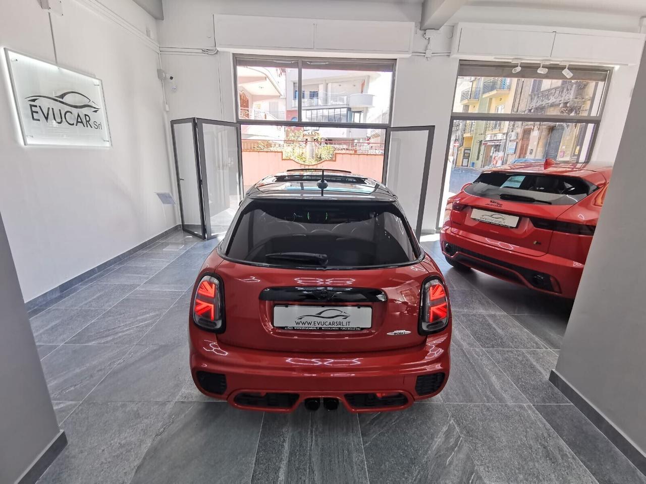 Mini Mini 2.0 Cooper SD Allestimento Jhon Cooper Works 5 porte TETTO