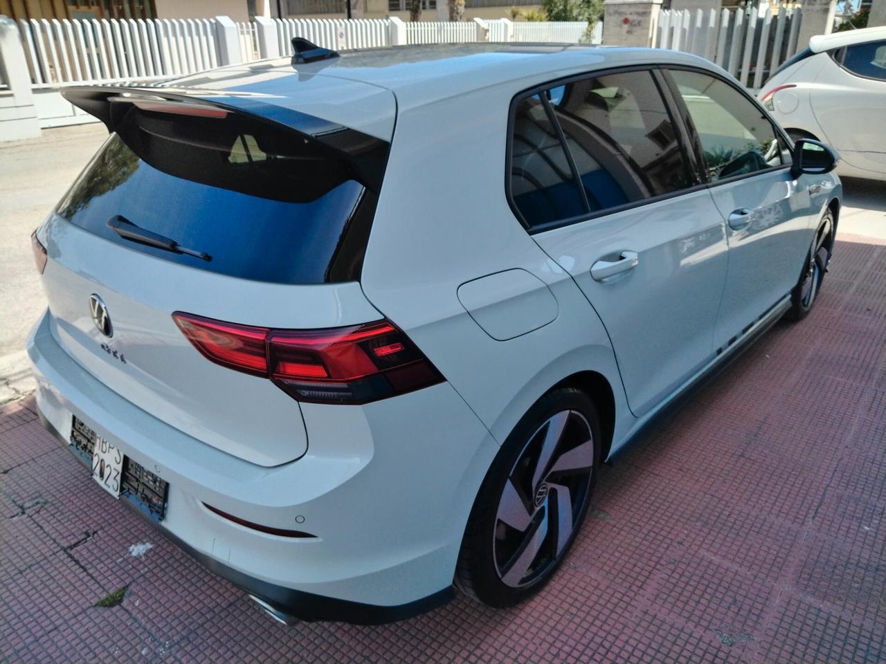 Volkswagen Golf GTI Golf 2.0 TSI GTI DSG