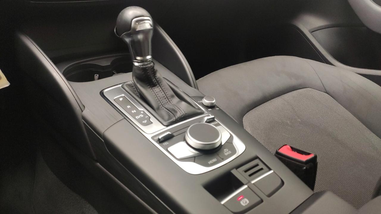Audi A3 SPB 30 g-tron S tronic Business