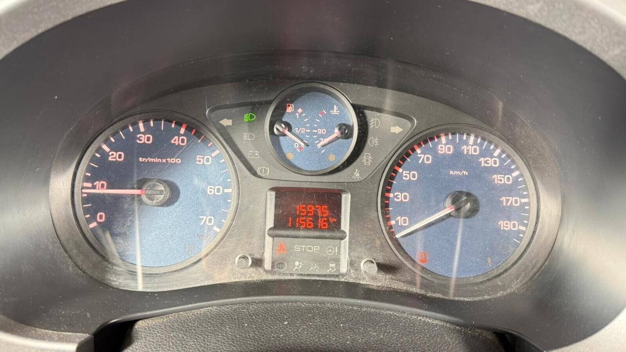 Peugeot Partner Tepee BlueHDi 100 Outdoor