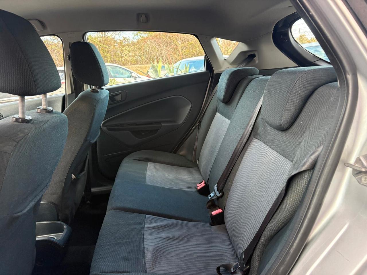 Ford Fiesta 1.4 5 porte Bz.- GPL Titanium