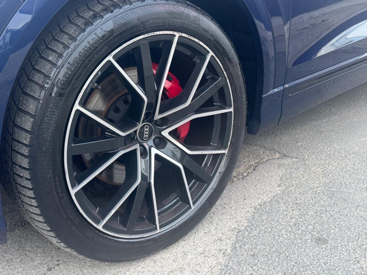 AUDI Q8 45 TDI 231 CV S-LINE TETTO R22 FULL IVA