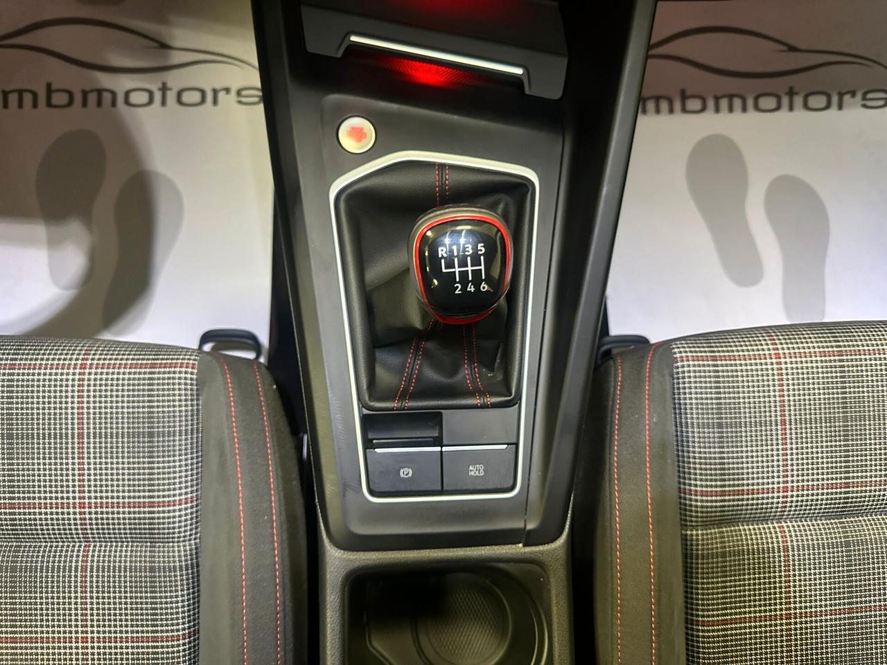 Volkswagen Golf GTI 2.0 TSI