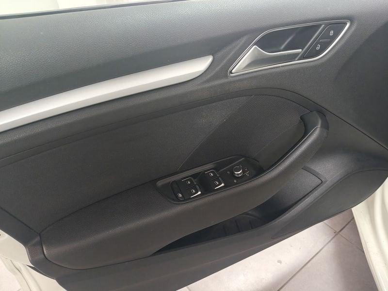 Audi A3 1.6 TDI S tronic Business SB