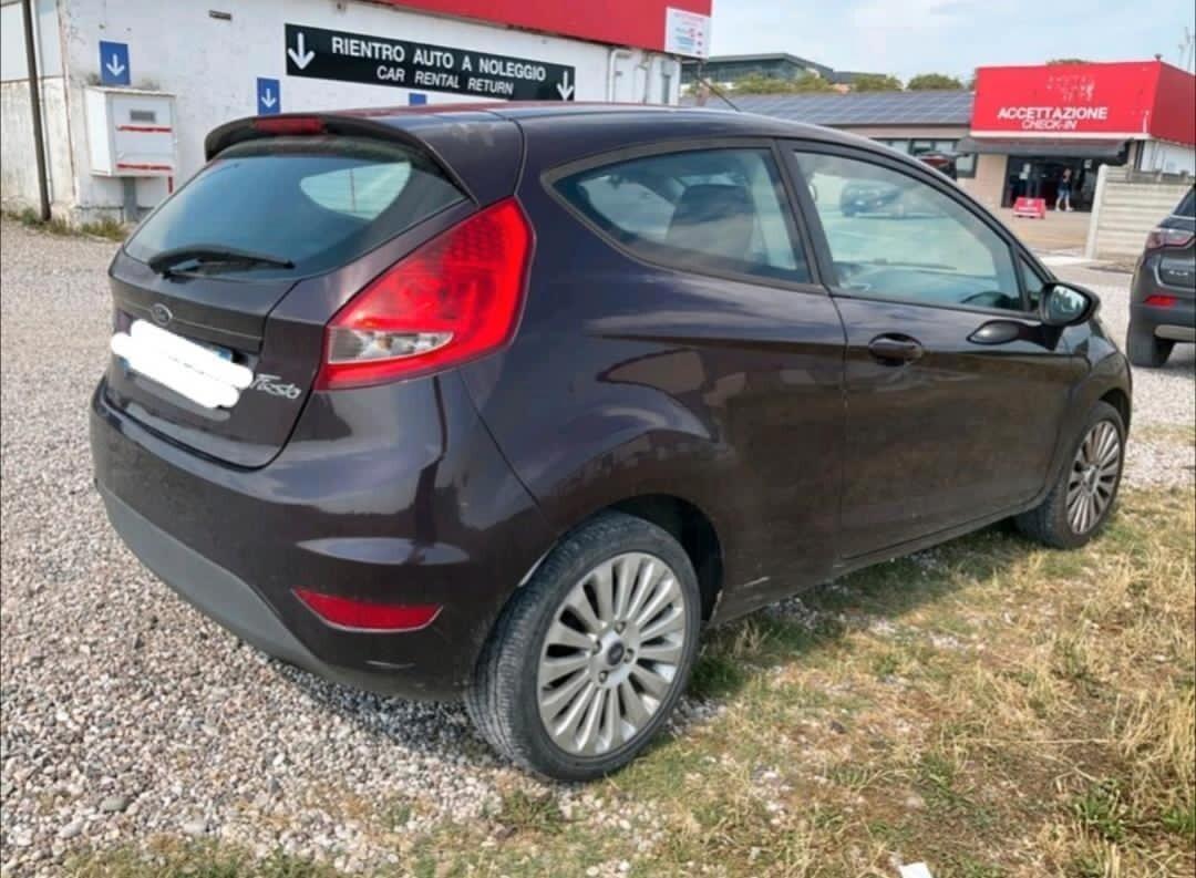 Ford Fiesta 1.6 TDCi 95CV 3 porte Tit.