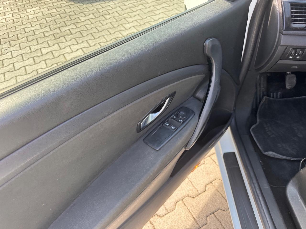 Renault Megane Coupé 1.5 dCi 110CV neopatentati