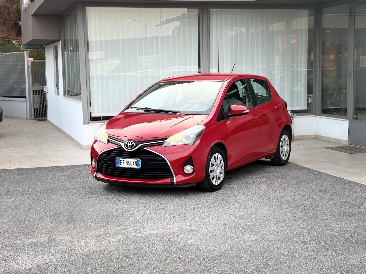 Toyota Yaris 1.0 Benzina 69CV E6 Neo - 2015