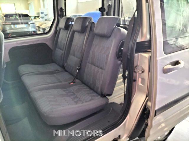FORD Tourneo Connect 200S 1.8 TDCi/110CV PC GLX