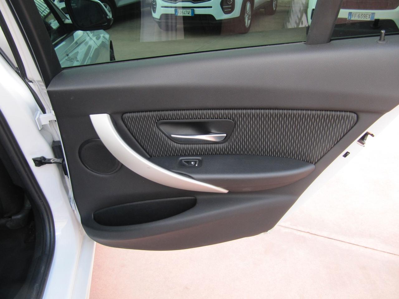 Bmw 318 318d Touring Msport - AUTOMATICO