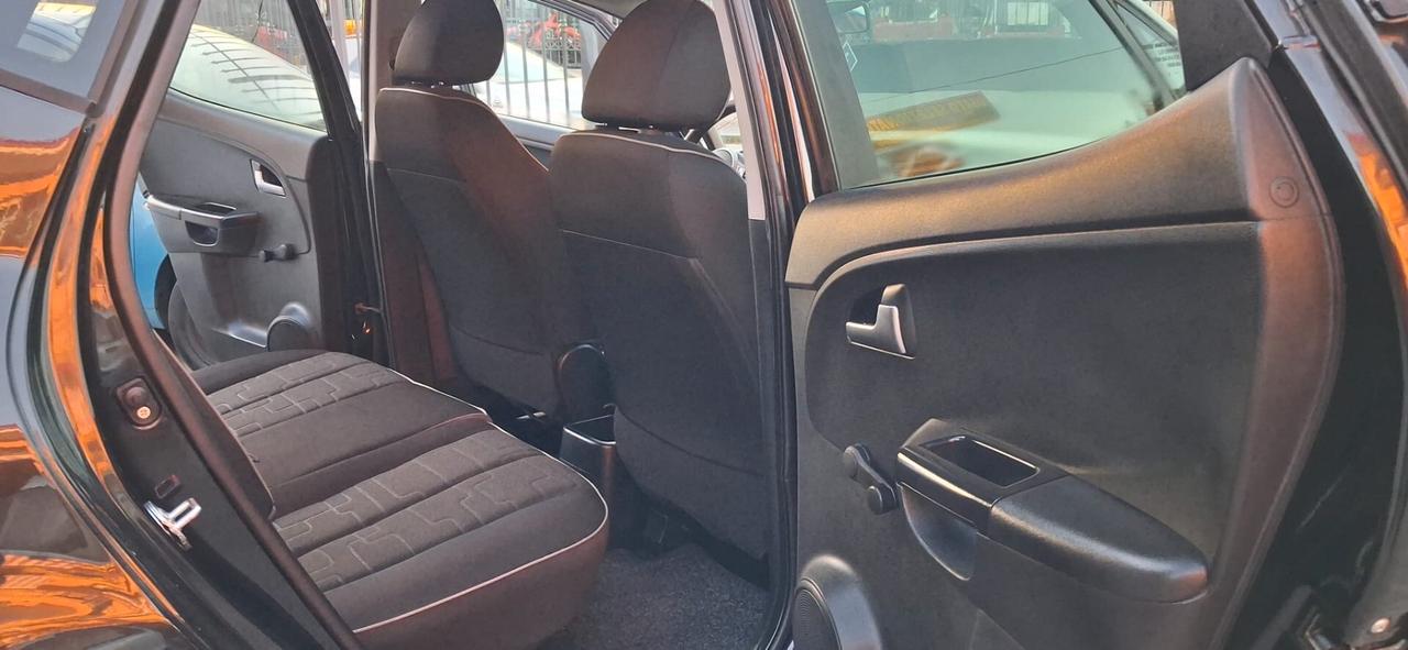 Kia Venga 1.4 CRDi 90CV Cool