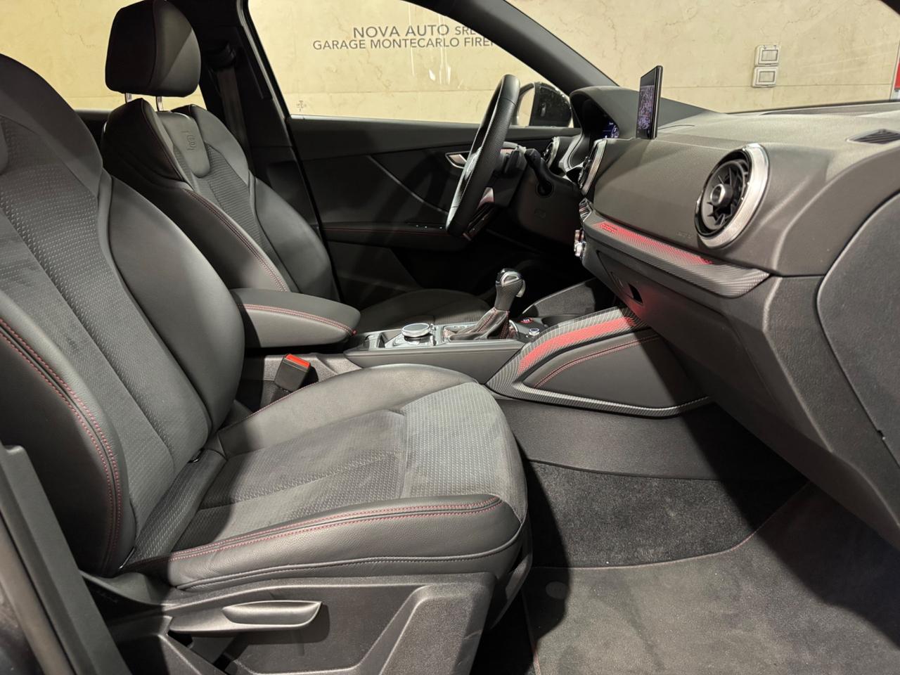 Audi Q2 SQ2 TFSI quattro S tronic sport attitude