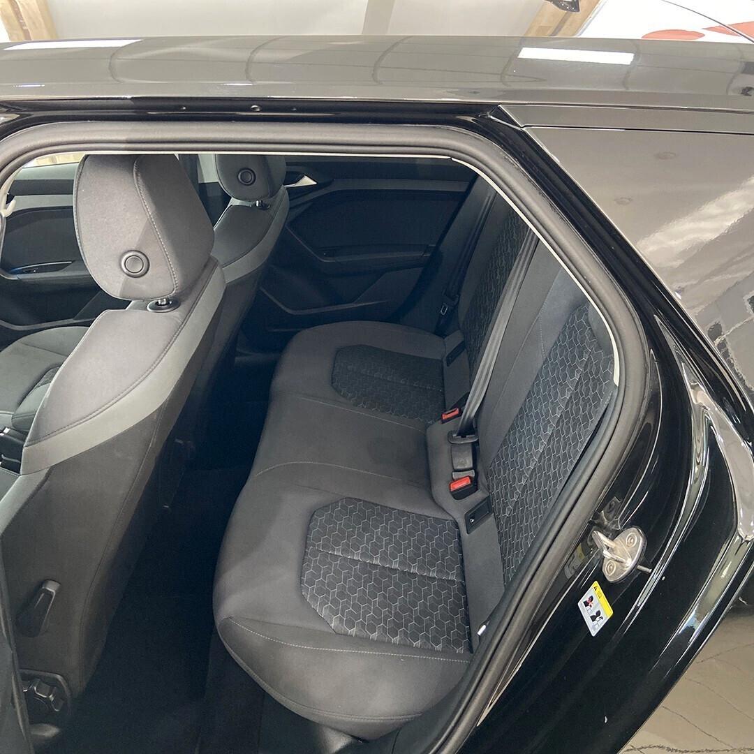 Audi A1 SPB 30 TFSI S tronic Identity Black