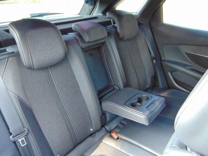 PEUGEOT 3008 2ª serie 3008 PureTech Turbo 130 ...