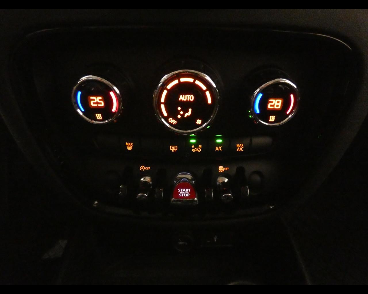 MINI Mini Clubman (F54) - Mini 1.5 One Mayfair Edition Clubman