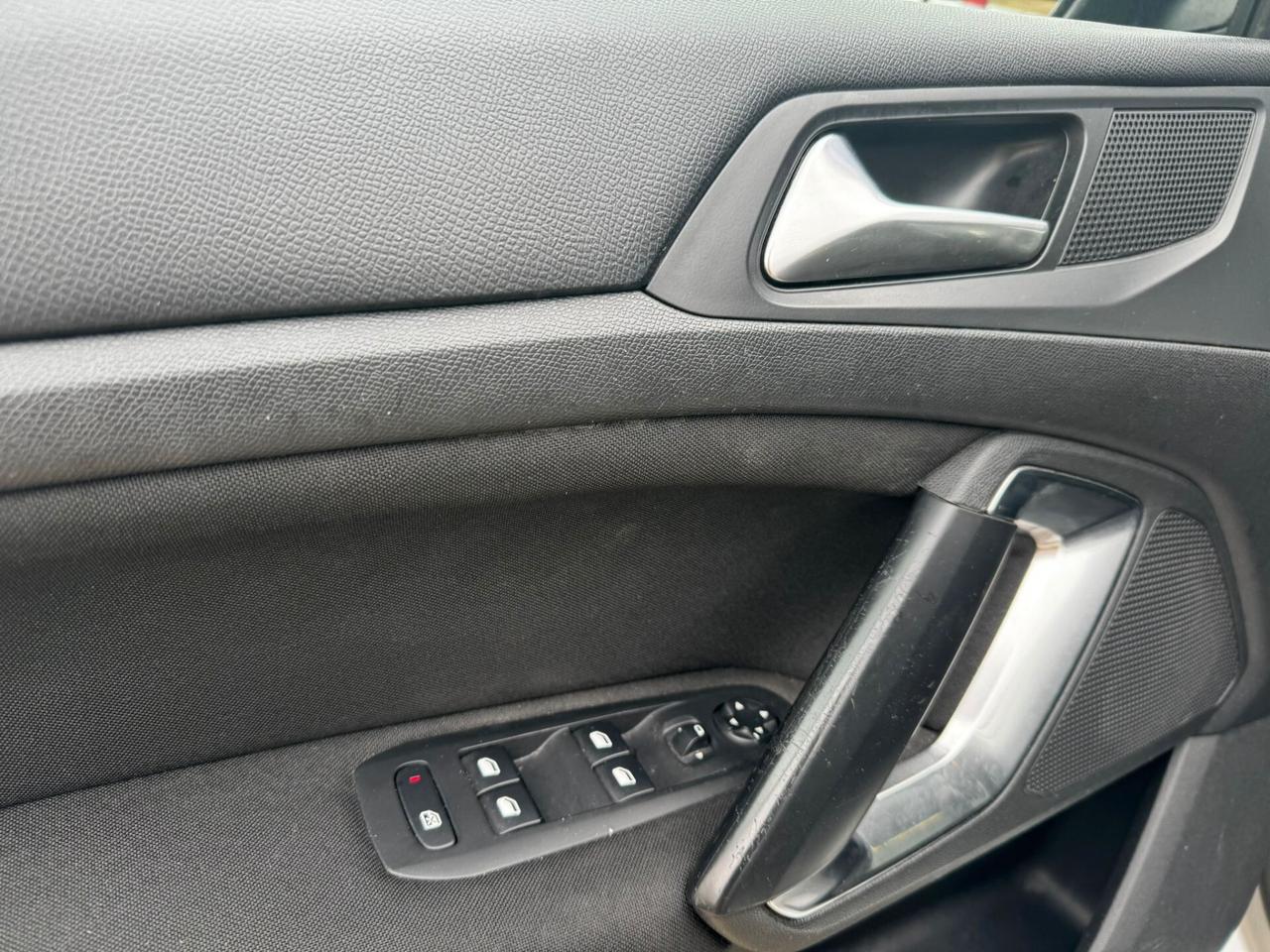 Peugeot 308 BlueHDi 120 S&S EAT6 SW Business