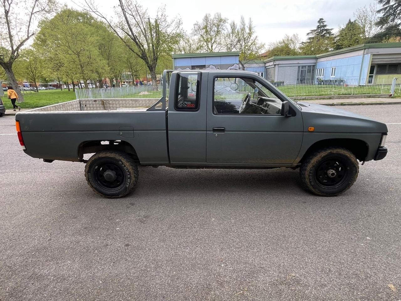 Nissan Pick Up 2.5 diesel 2 porte King Cab